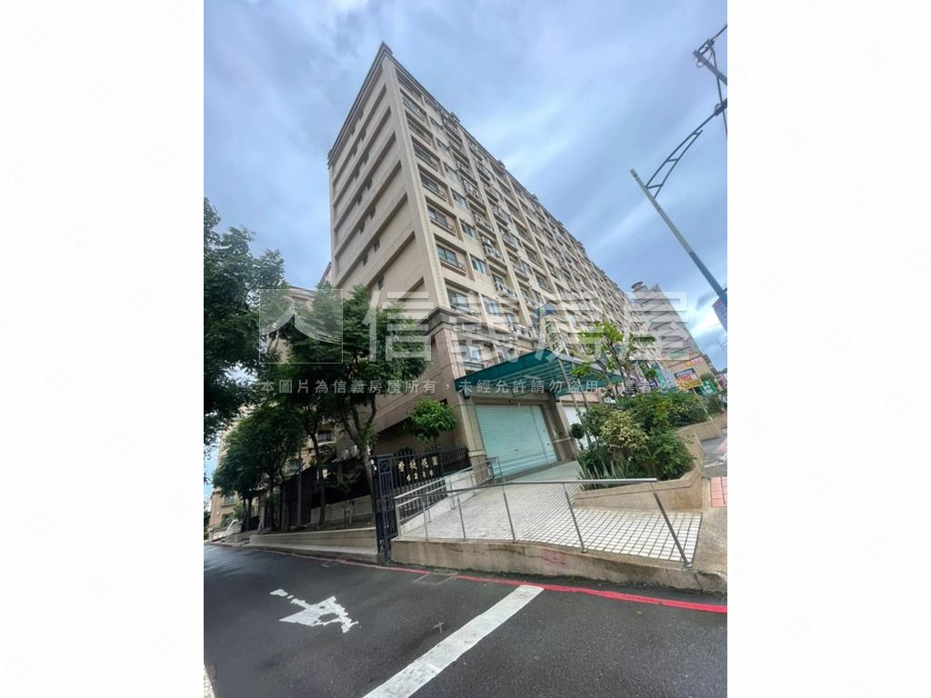 香緹花園大三房有車位房屋室內格局與周邊環境