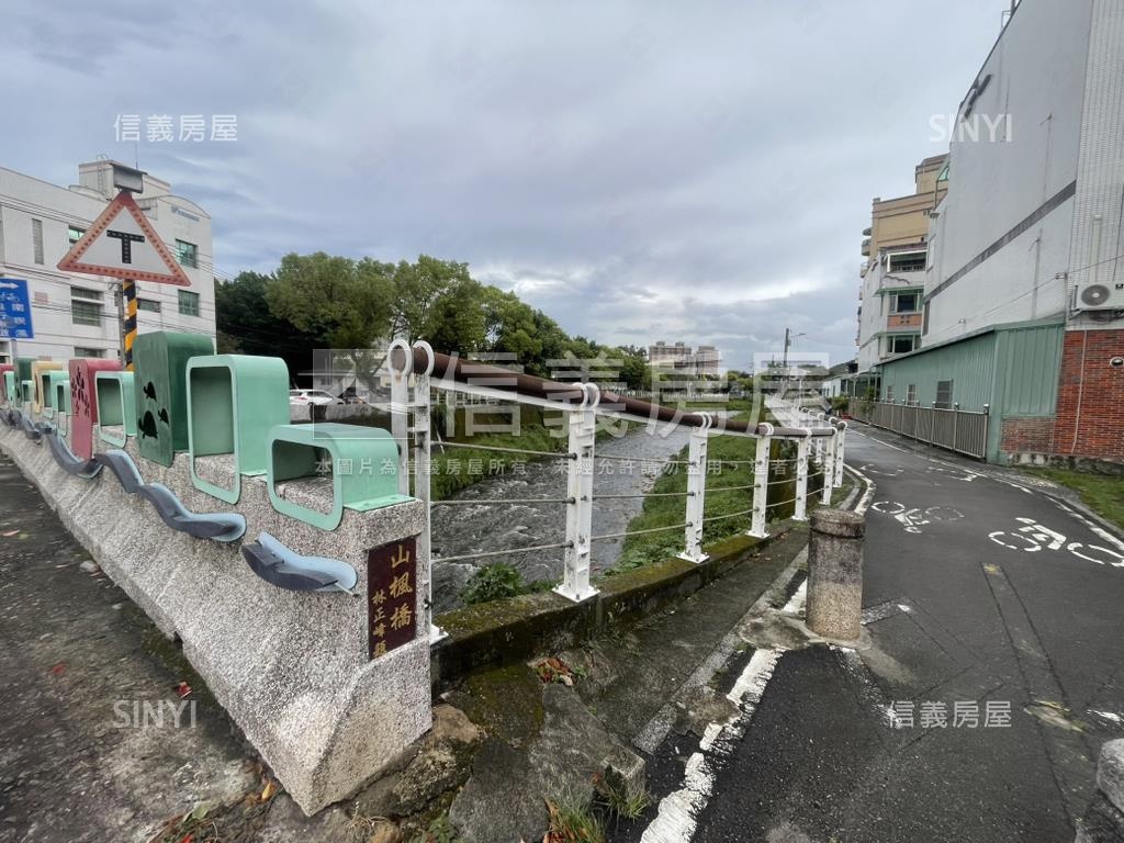 香緹花園大三房有車位房屋室內格局與周邊環境