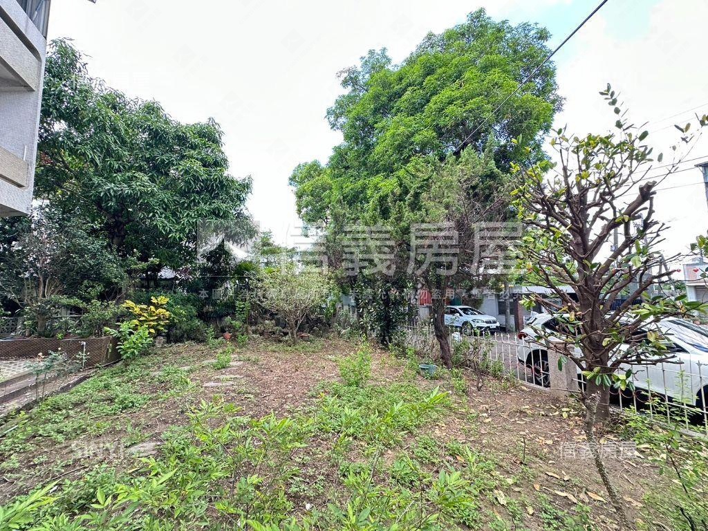 近華盛頓中學邊間庭院別墅房屋室內格局與周邊環境