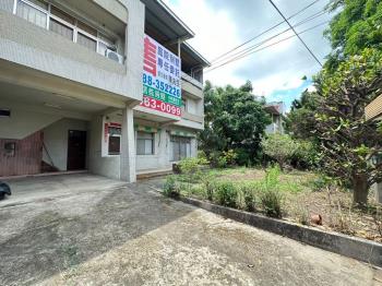 近華盛頓中學邊間庭院別墅