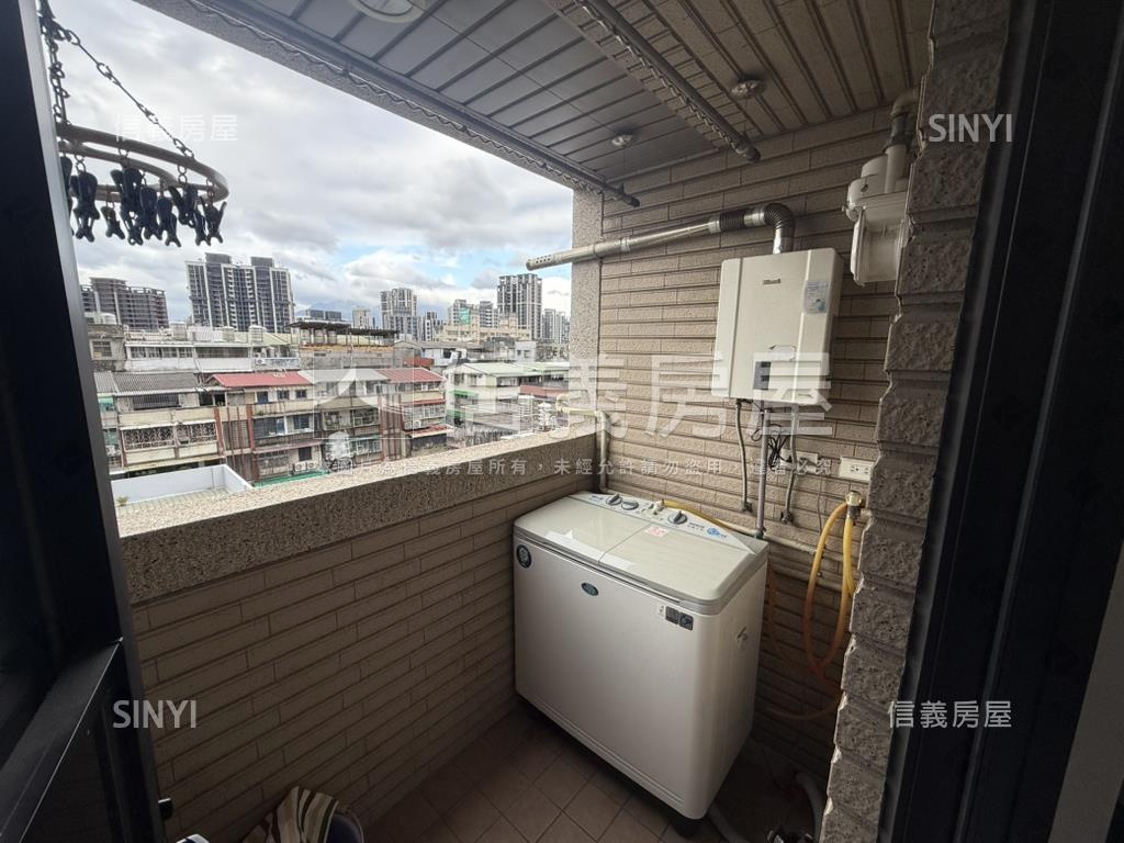 躍龍門．精緻兩房房屋室內格局與周邊環境