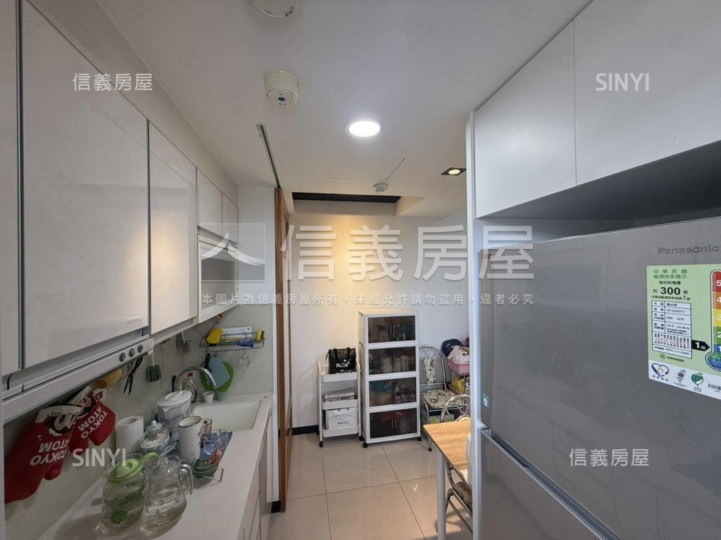 躍龍門．精緻兩房房屋室內格局與周邊環境