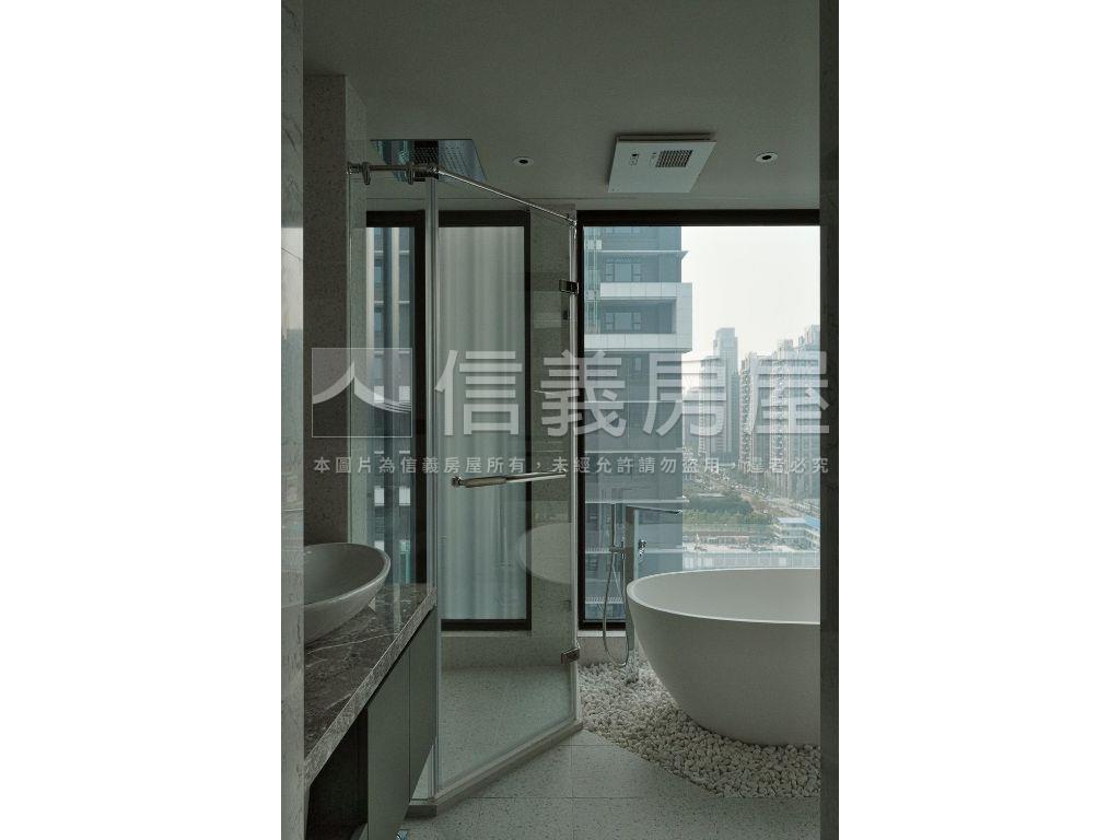 鄉林高樓時尚車位房屋室內格局與周邊環境