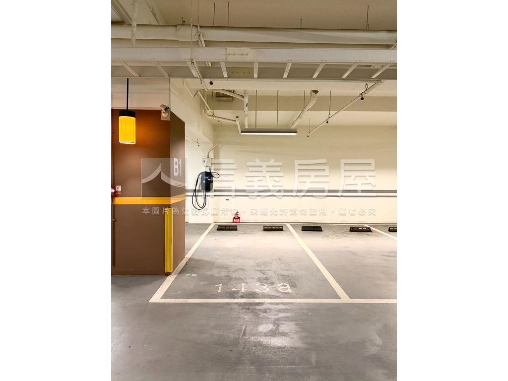 鄉林高樓時尚車位房屋室內格局與周邊環境