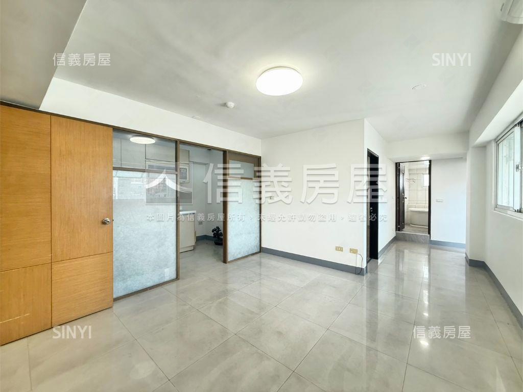 巨蛋商圈高樓採光四房房屋室內格局與周邊環境