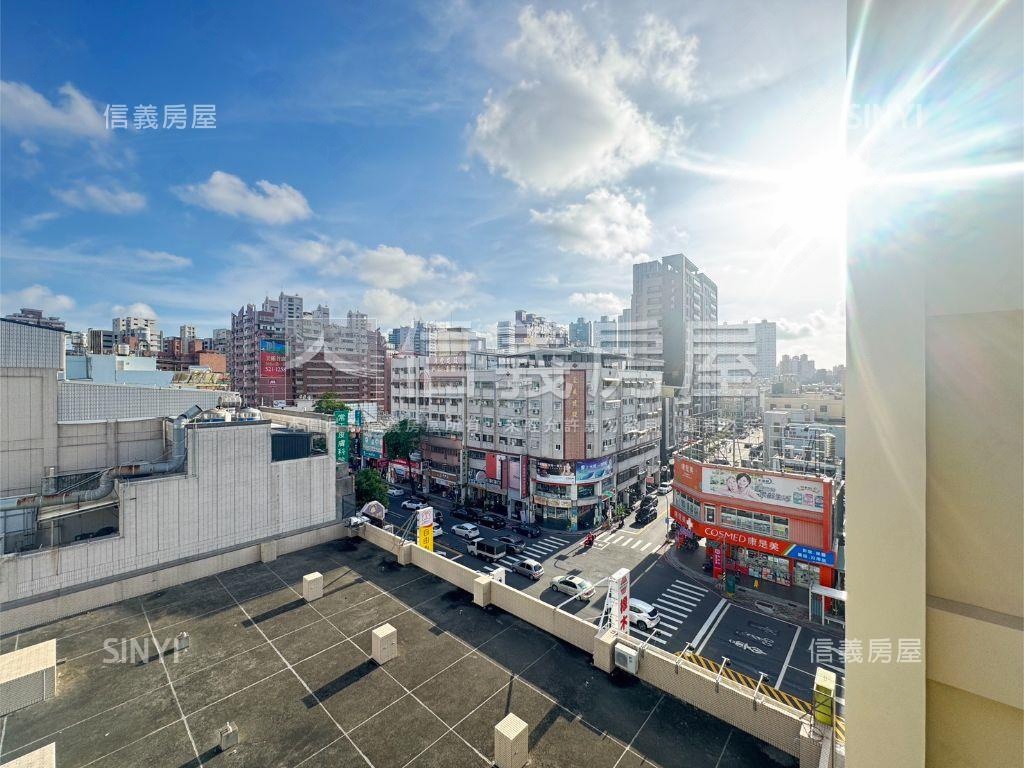巨蛋商圈高樓採光四房房屋室內格局與周邊環境