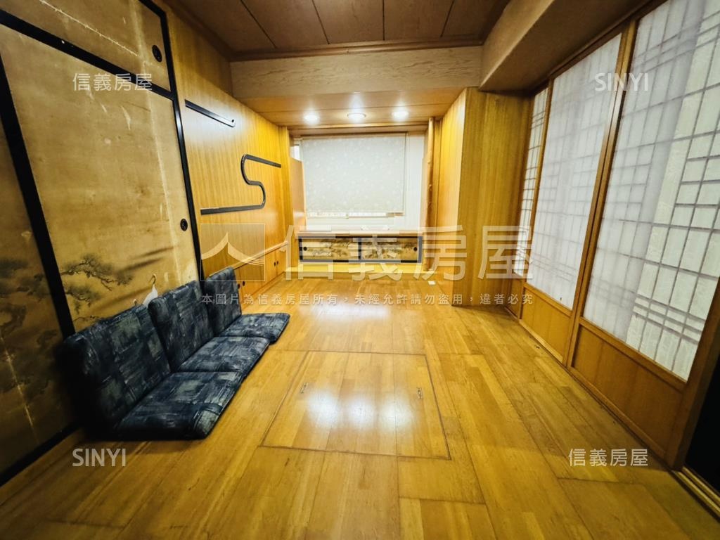 區公所電梯五房美廈房屋室內格局與周邊環境