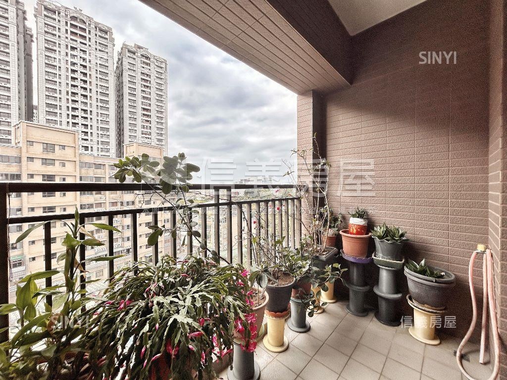 近國民運動中心｜採光三房房屋室內格局與周邊環境