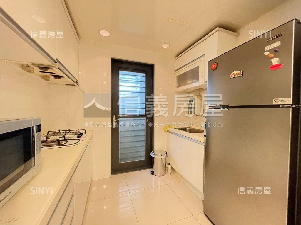 新莊街雲崗兩房美屋房屋室內格局與周邊環境