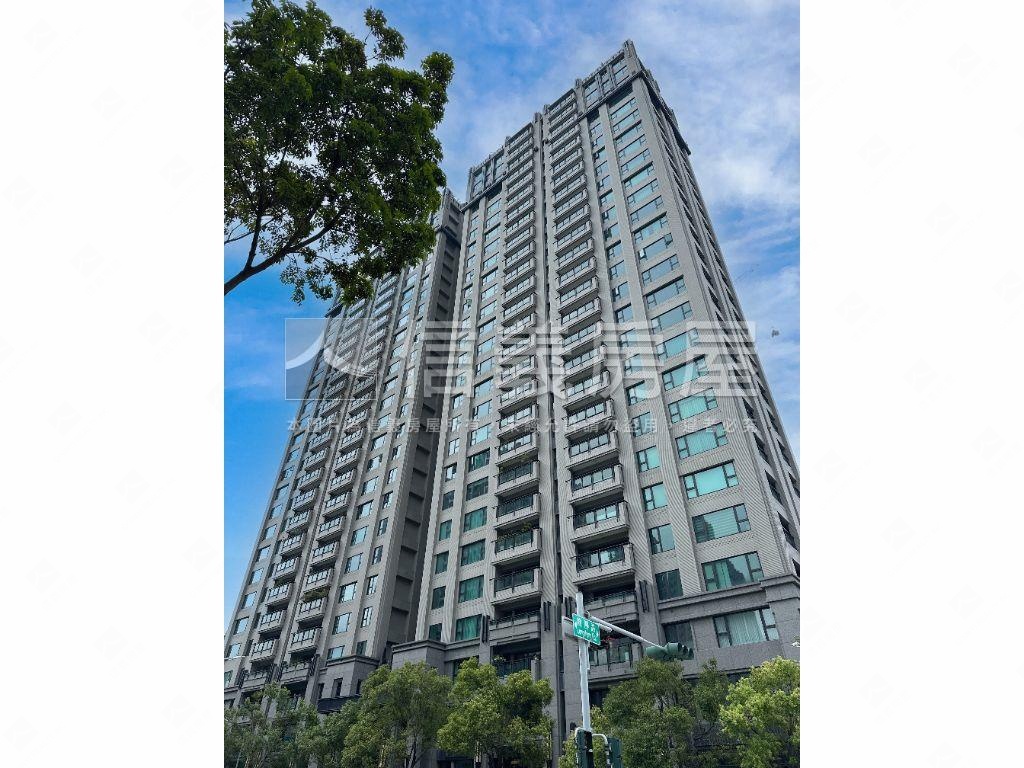農十六皇苑世紀館稀有景觀房屋室內格局與周邊環境