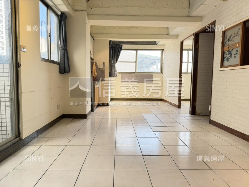 北平商圈採光美三房車位房屋室內格局與周邊環境