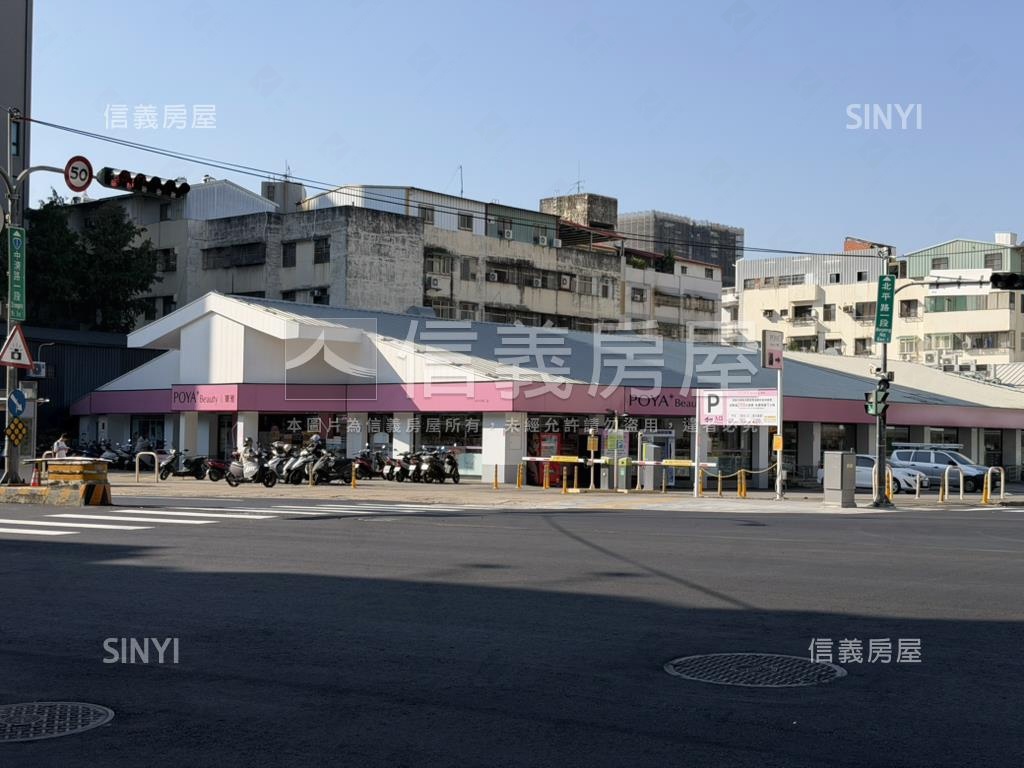 北平商圈採光美三房車位房屋室內格局與周邊環境