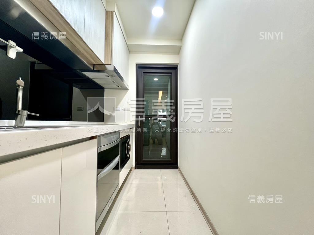 東橋永龍三房車位房屋室內格局與周邊環境