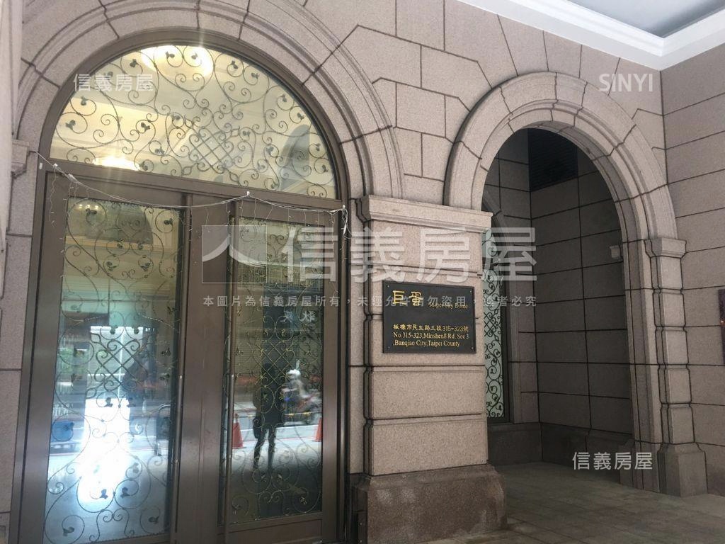 ★板橋鋼骨巨蛋大套房★房屋室內格局與周邊環境