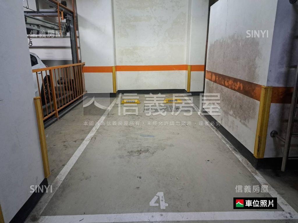 世貿派對坡道平面車位房屋室內格局與周邊環境