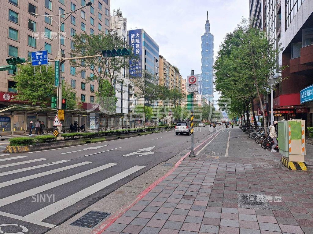 世貿派對坡道平面車位房屋室內格局與周邊環境