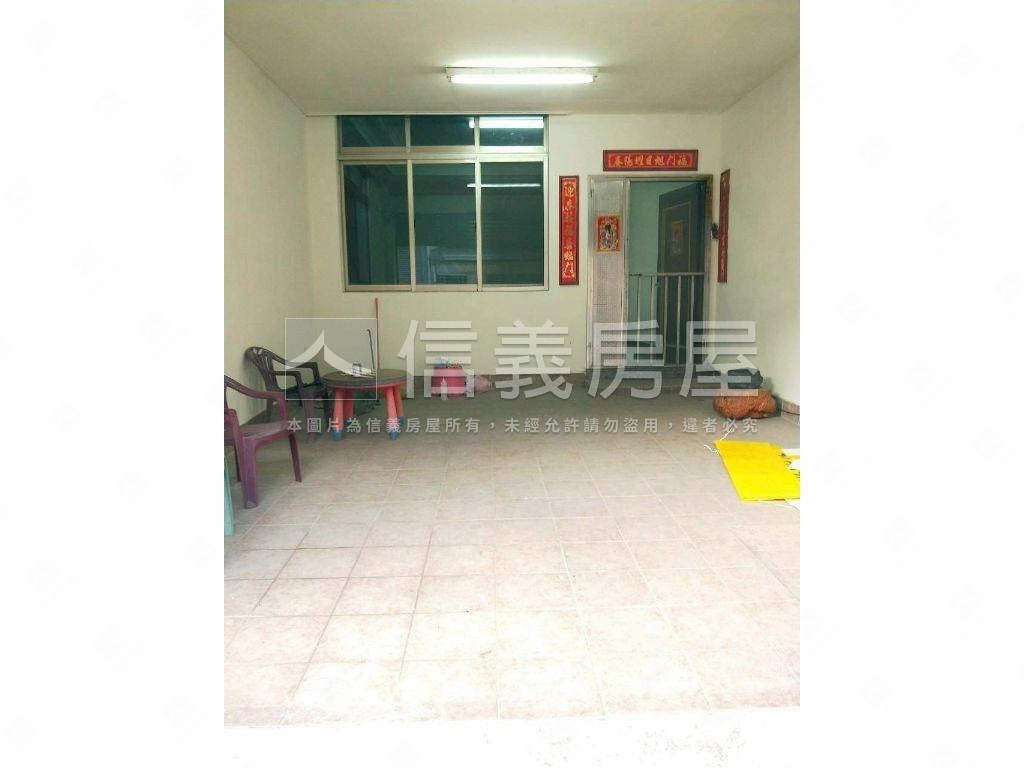 稀有大地坪大面寬美透天房屋室內格局與周邊環境