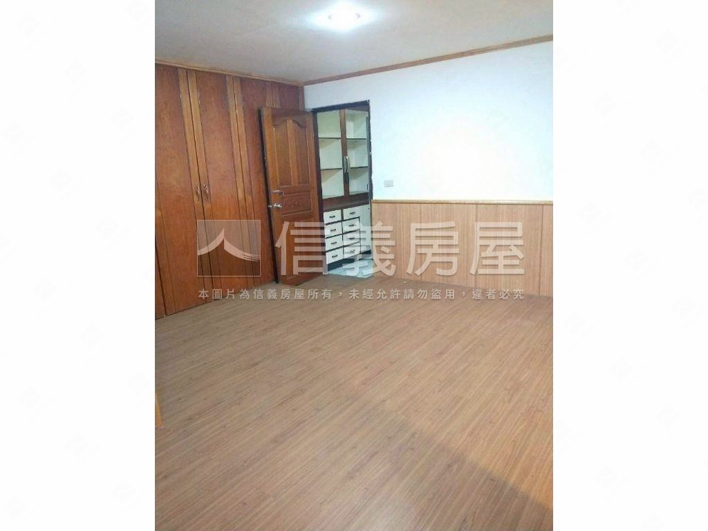 稀有大地坪大面寬美透天房屋室內格局與周邊環境