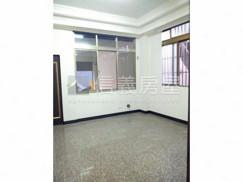 稀有大地坪大面寬美透天房屋室內格局與周邊環境