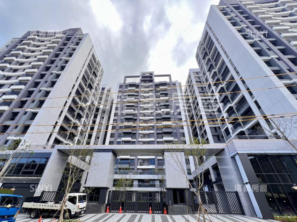 富廣和合Ｅ５高樓雙車位房屋室內格局與周邊環境