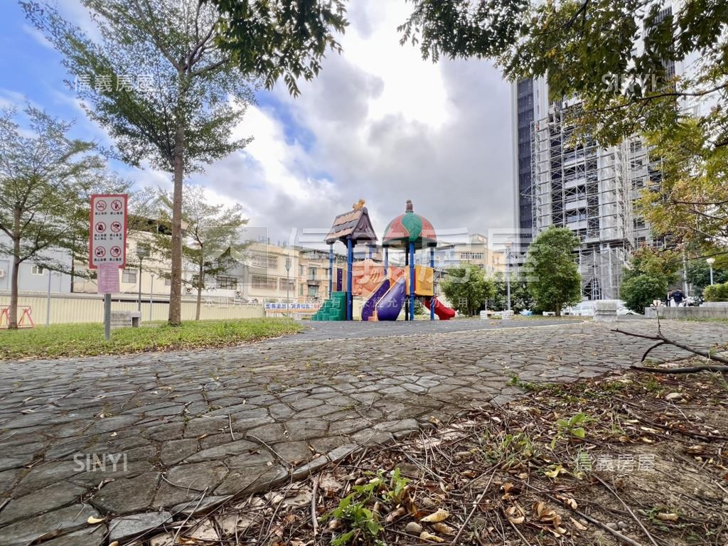 富廣和合Ｅ５高樓雙車位房屋室內格局與周邊環境