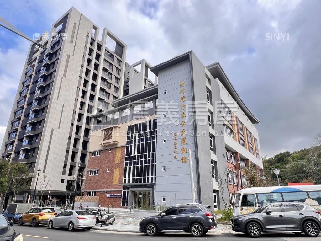 富廣和合Ｅ５高樓雙車位房屋室內格局與周邊環境