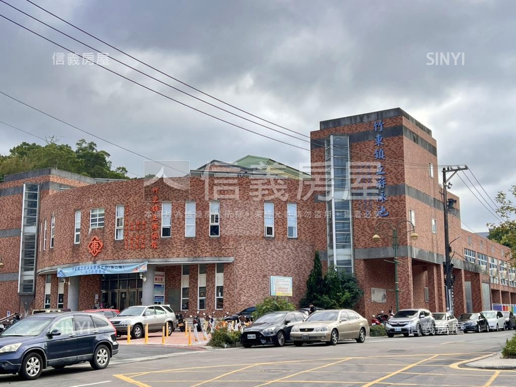 富廣和合Ｅ５高樓雙車位房屋室內格局與周邊環境