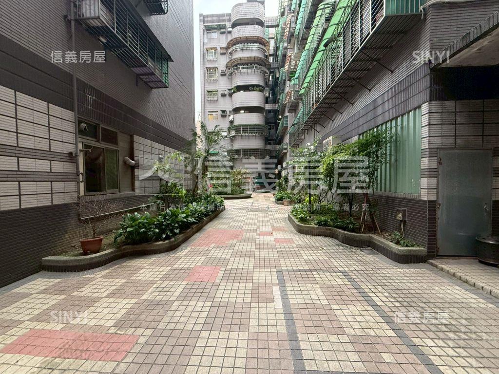 稀有釋出市民大第４房房屋室內格局與周邊環境