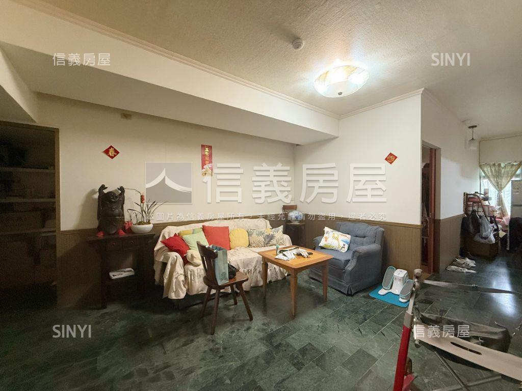 中教大旁美三房電梯有更新房屋室內格局與周邊環境