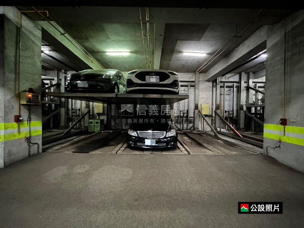 中西區｜有陽台有車位套房房屋室內格局與周邊環境