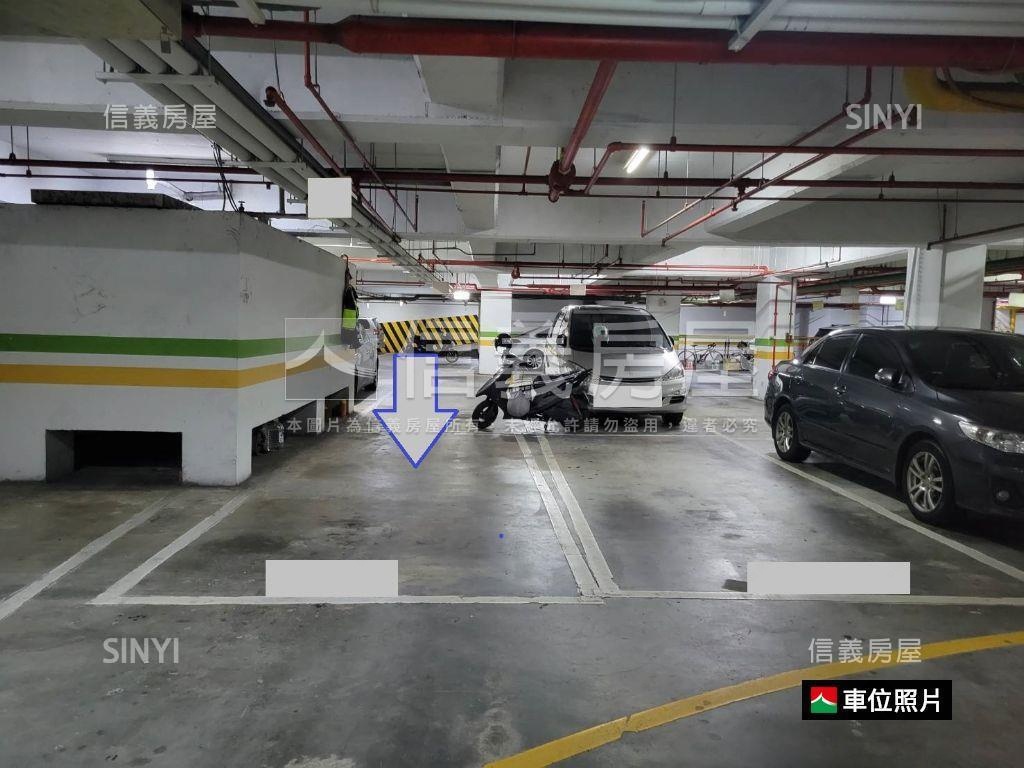 近家樂福兩房平面車位房屋室內格局與周邊環境