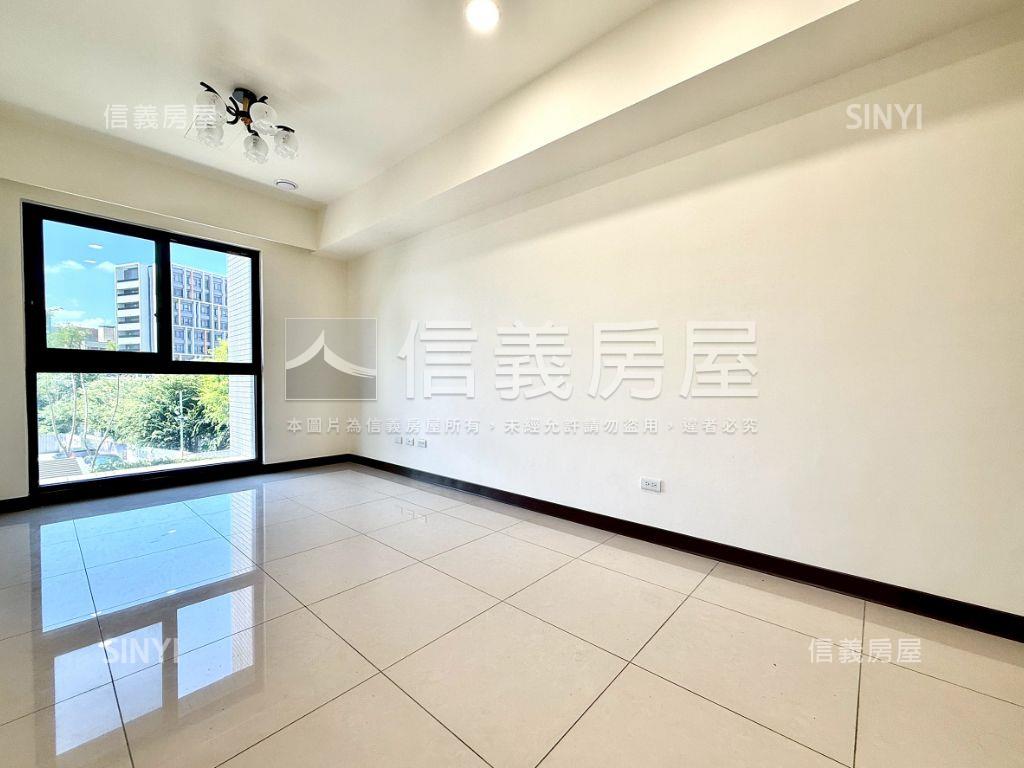 近中央公園綠建築三房房屋室內格局與周邊環境