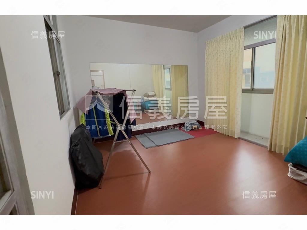 正泰瑞街大面寬大角間房屋室內格局與周邊環境