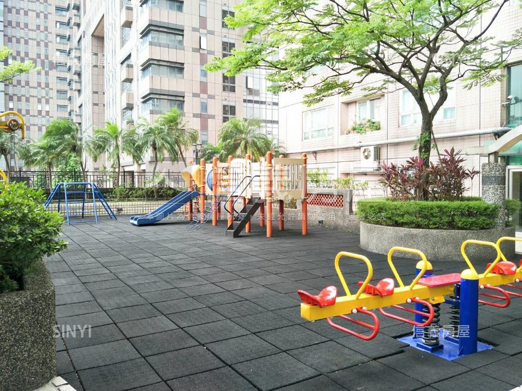 東帝市高樓景觀三房房屋室內格局與周邊環境