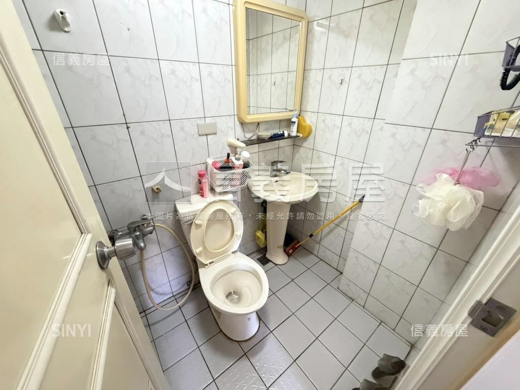 採光好俗電梯３＋１華廈房屋室內格局與周邊環境