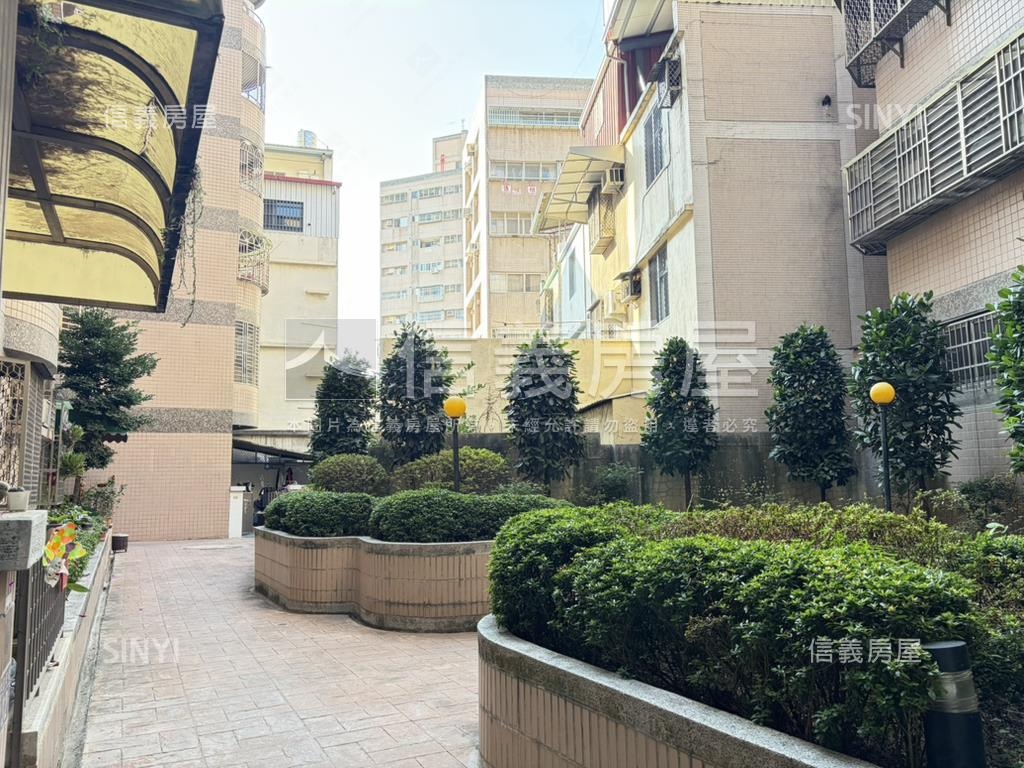 採光好俗電梯３＋１華廈房屋室內格局與周邊環境