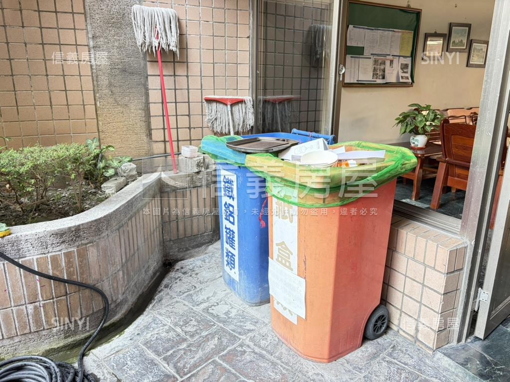 採光好俗電梯３＋１華廈房屋室內格局與周邊環境