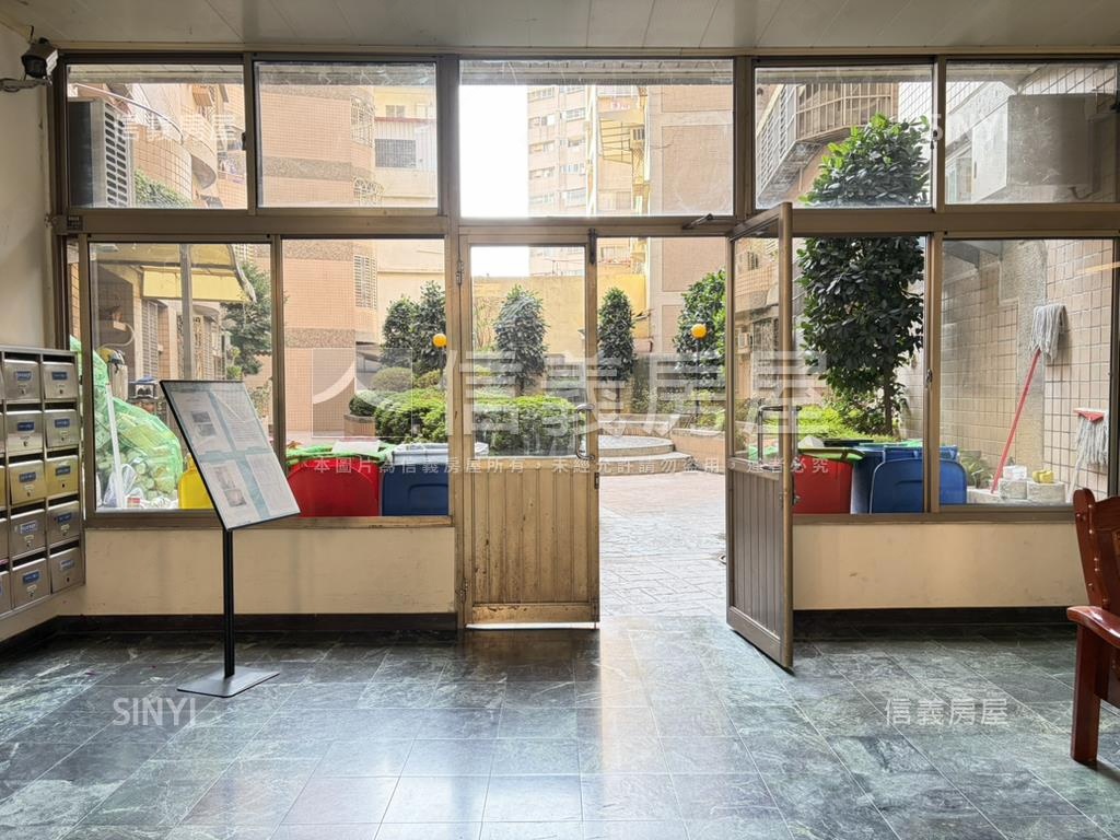 採光好俗電梯３＋１華廈房屋室內格局與周邊環境