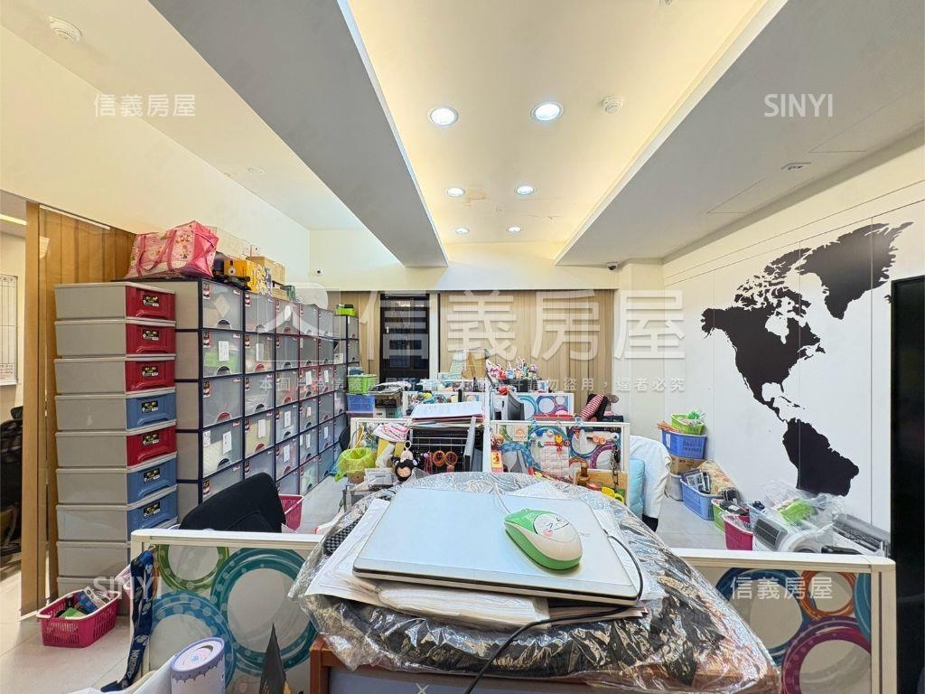 新世紀稀有露臺房屋室內格局與周邊環境