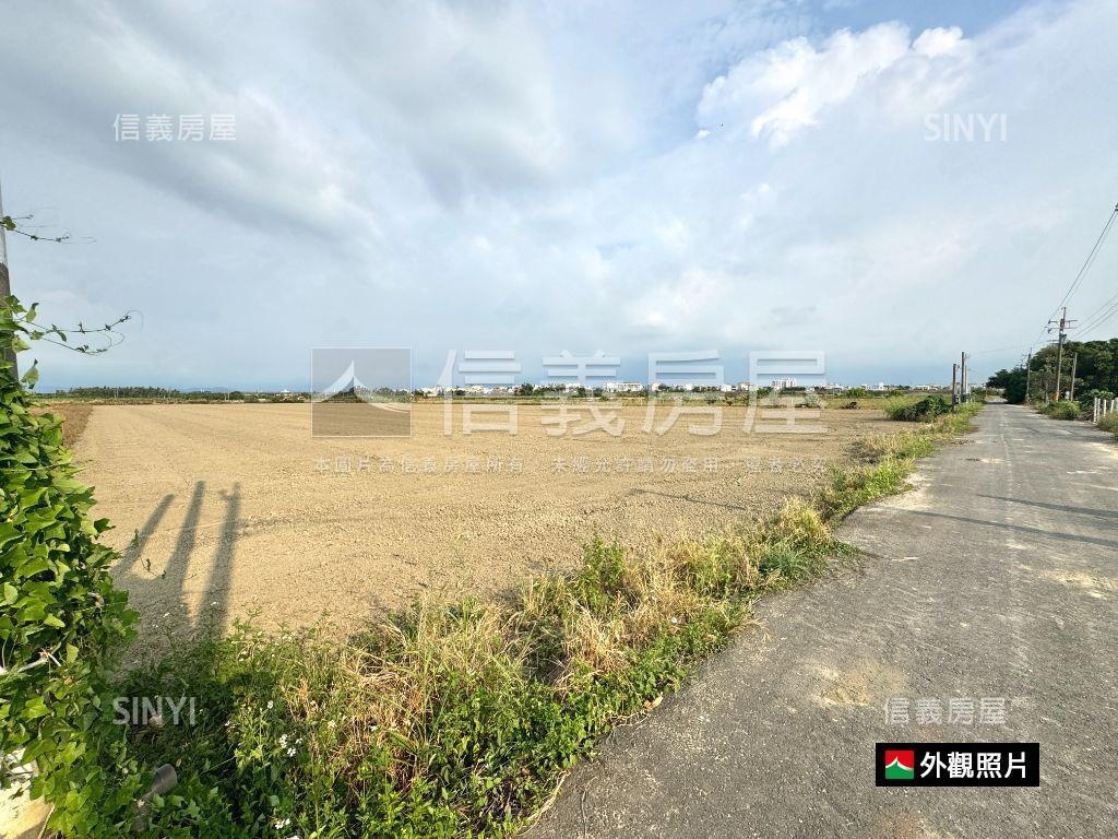 胡厝寮段千坪開心農地Ｂ房屋室內格局與周邊環境
