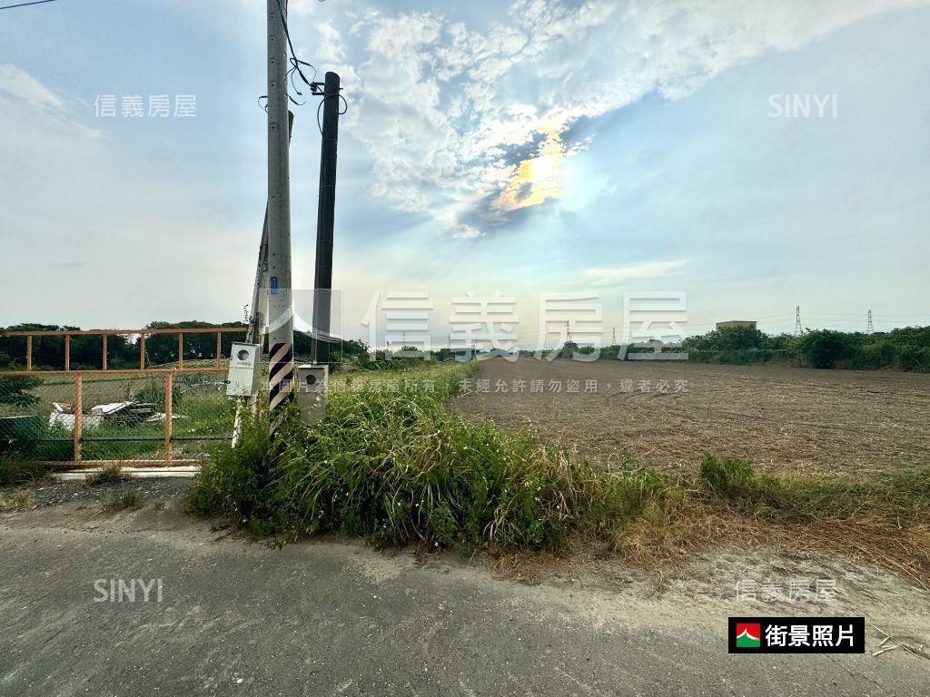 胡厝寮段千坪開心農地Ｂ房屋室內格局與周邊環境