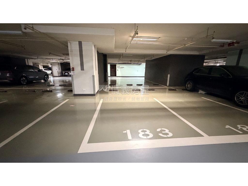 七期鼎盛商辦ＢＨＷ視野戶房屋室內格局與周邊環境