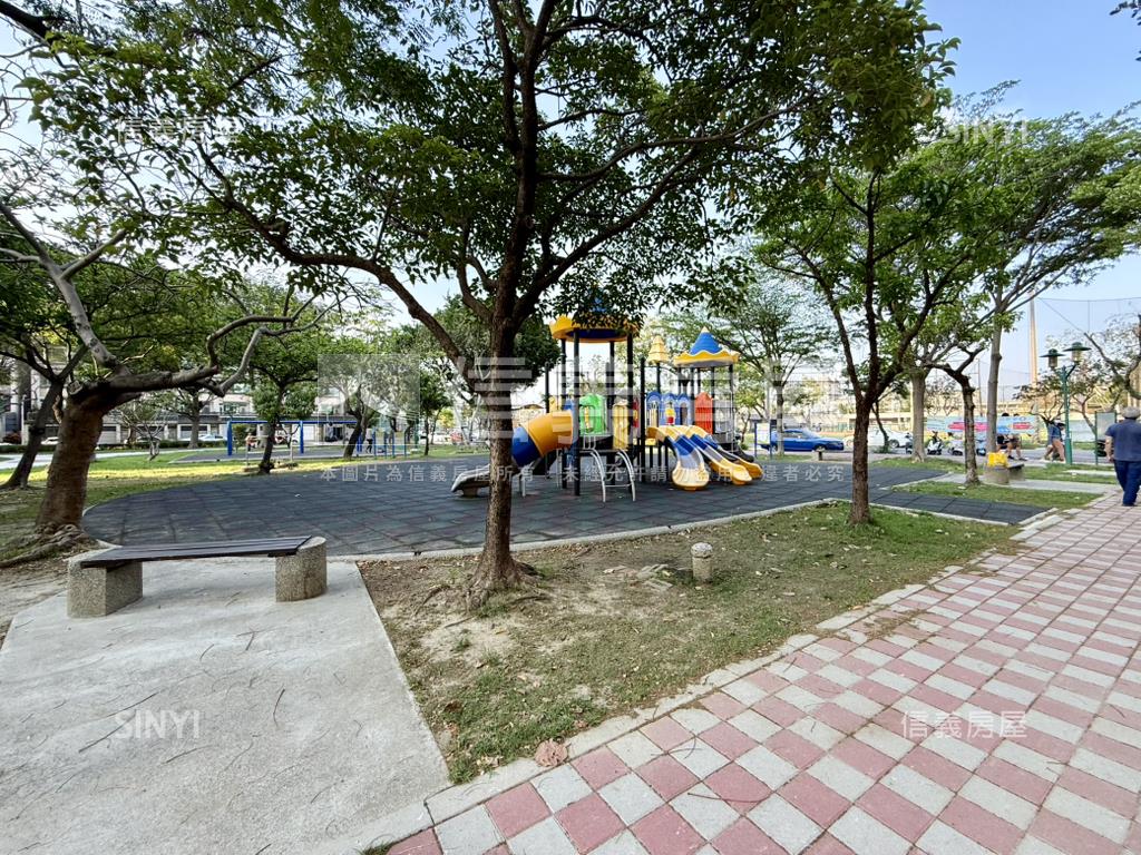 鑑賞文元及第黃金核心店面房屋室內格局與周邊環境