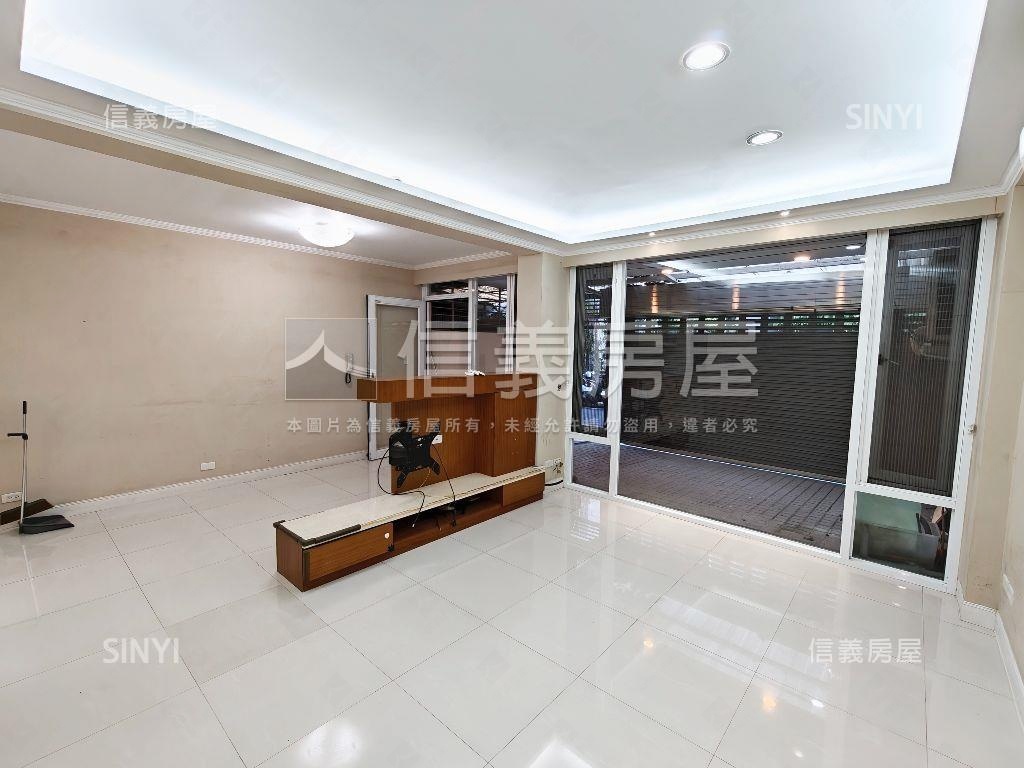 店長推薦雙城街一樓空間大房屋室內格局與周邊環境