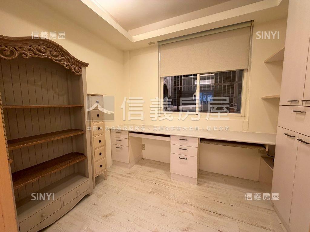 精選港華街２樓房屋室內格局與周邊環境