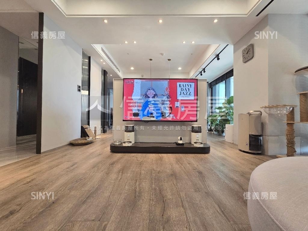 高樓景觀４房溫馨美裝潢房屋室內格局與周邊環境