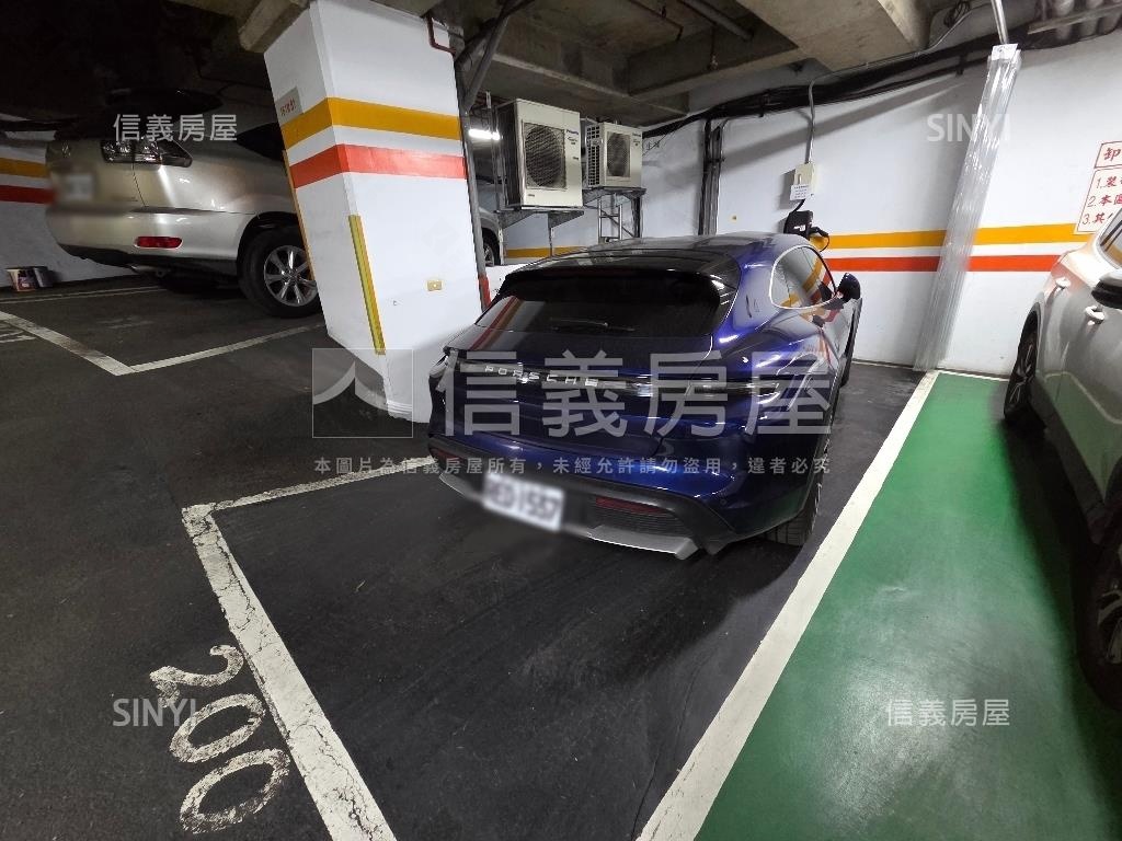 高樓景觀４房溫馨美裝潢房屋室內格局與周邊環境