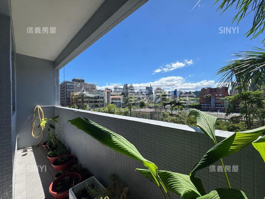 安和首都面校園樹海坡車房屋室內格局與周邊環境