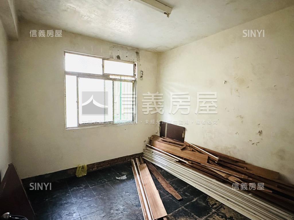 近後山埤邊間★二樓免爬高房屋室內格局與周邊環境