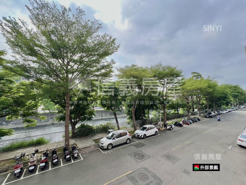 面豐富公園大面寬店面房屋室內格局與周邊環境
